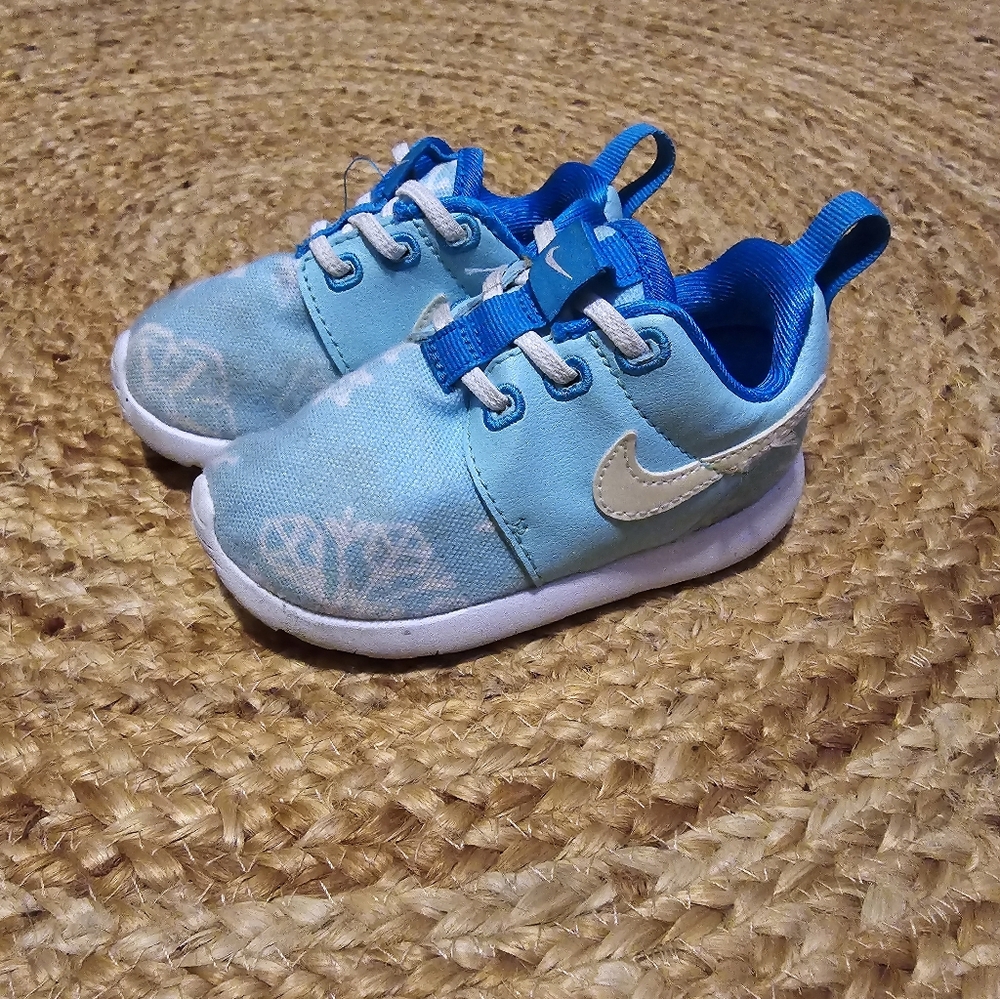 Nike baby kids shoes